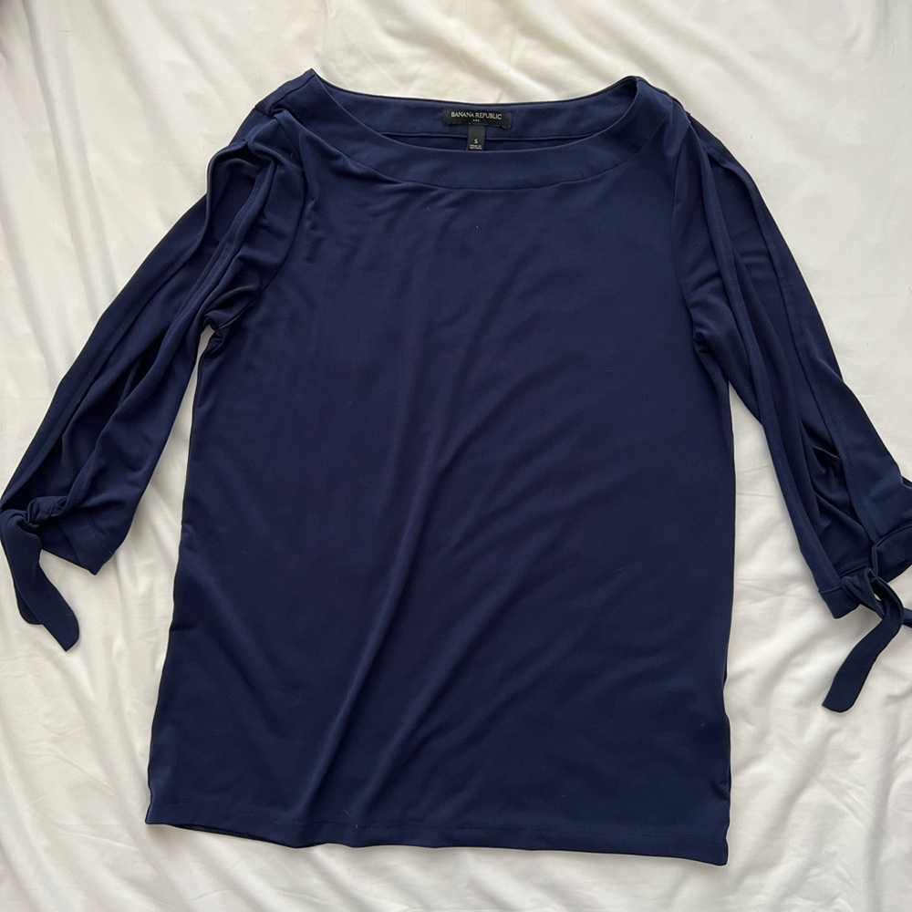 Banana Republic navy blue split sleeve dress top